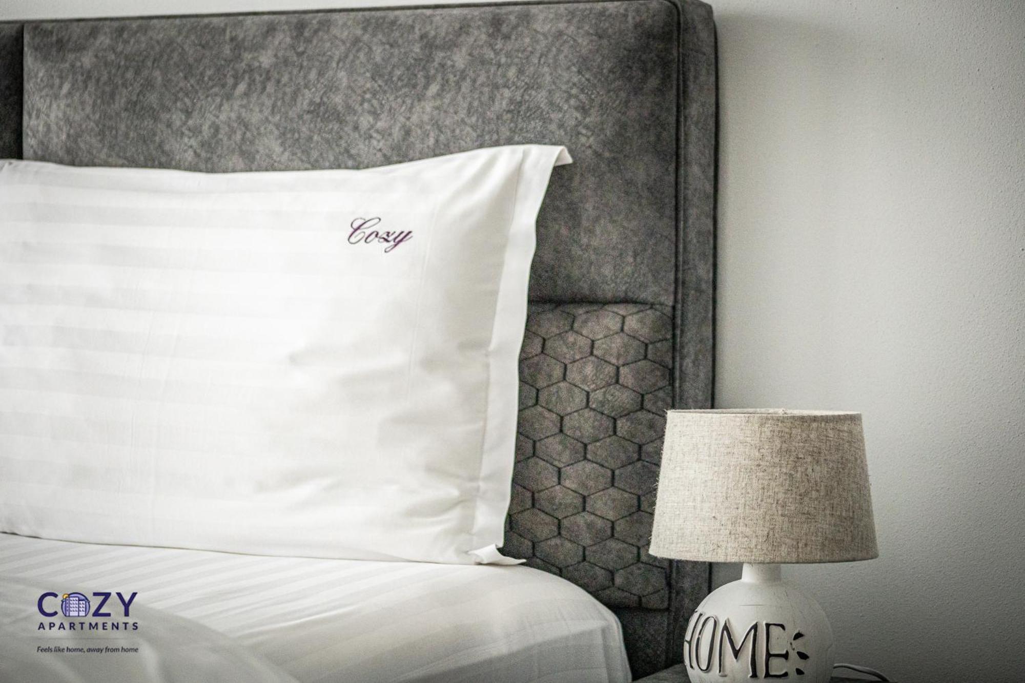 Cozy Collection Studios And Flats - Coresi Mall Braşov Buitenkant foto